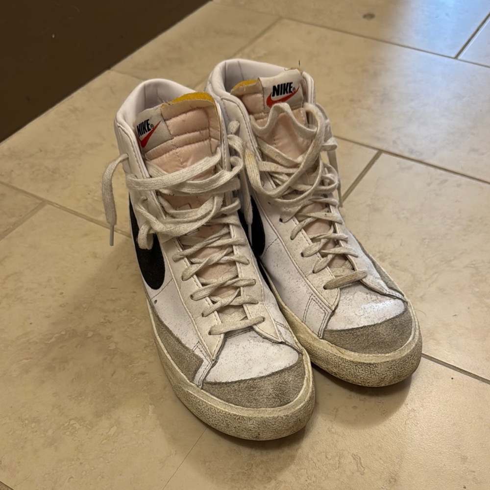 Nike White and Black blazer High-Top Sneakers